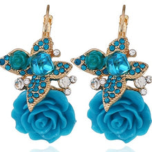 Load image into Gallery viewer, Butterfly &amp; Rose Earring